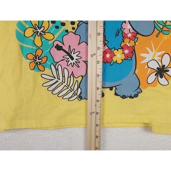 Disney Lilo & Stitch Jr Size Large Crop Crew Neck Tee Shirt Yellow - Picture 2 of 9